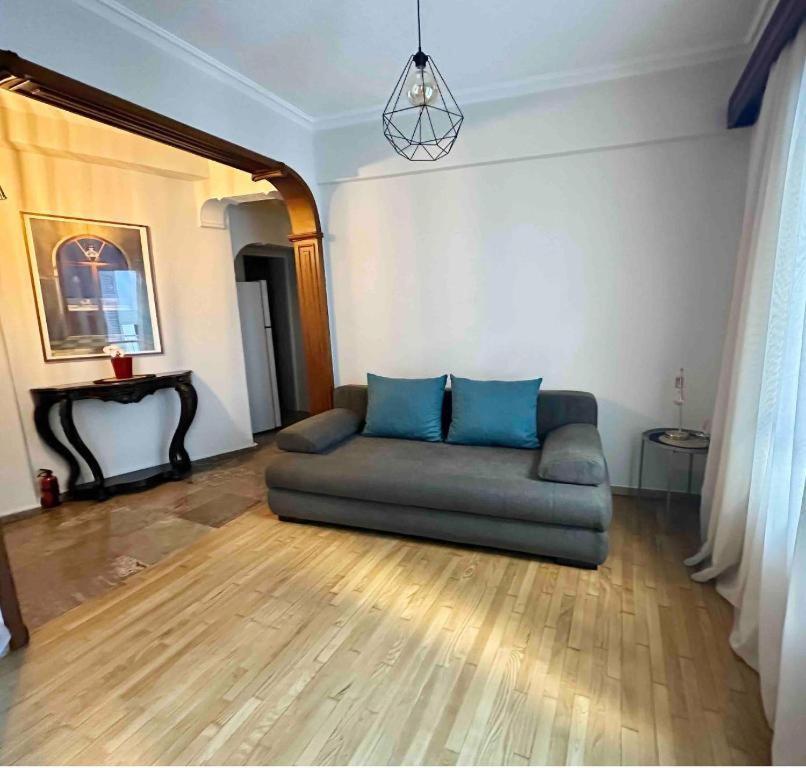 Central House In Plaka Atenas Exterior foto